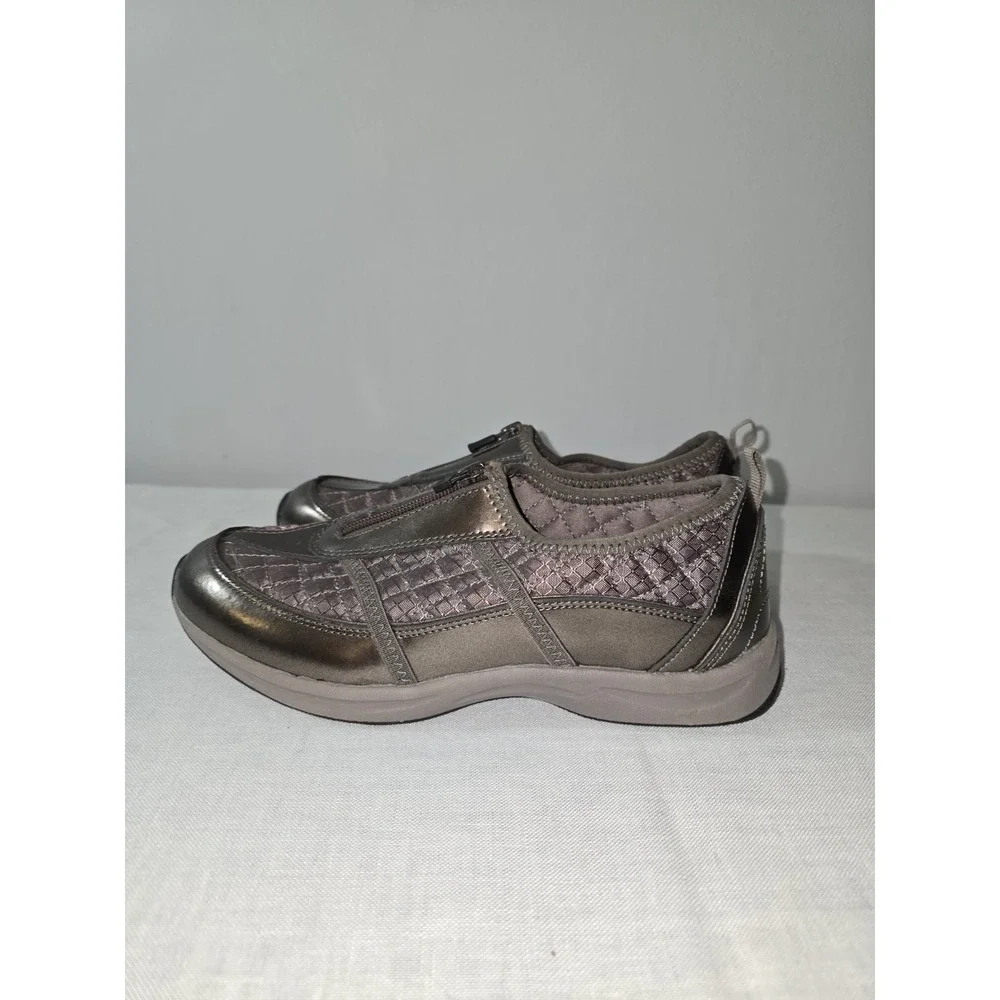 Clarks Cloudsteppers Women's Bronze Zip Up Quilted Sneakers Comfy Shoes Size 8
